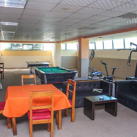Hotel Vila Aeroport Rinas Kültér fotó
