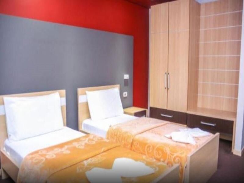 Hotel Vila Aeroport Rinas Kültér fotó