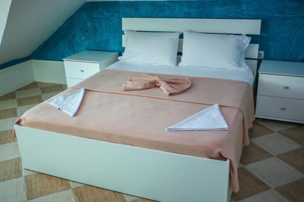 Hotel Vila Aeroport Rinas Kültér fotó