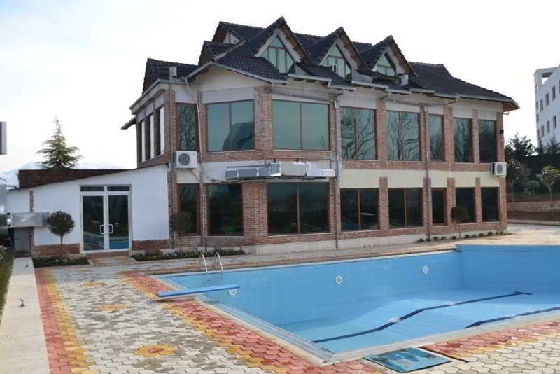 Hotel Vila Aeroport Rinas Kültér fotó