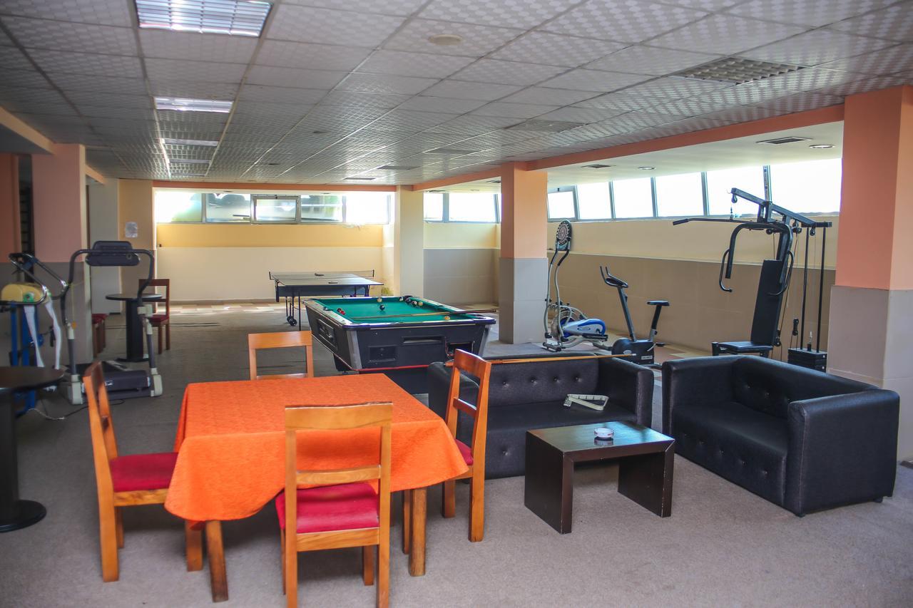 Hotel Vila Aeroport Rinas Kültér fotó