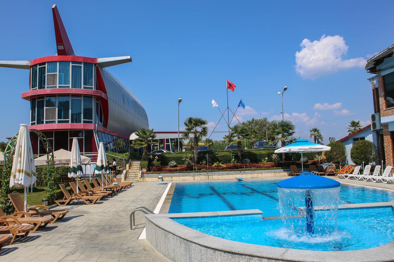 Hotel Vila Aeroport Rinas Kültér fotó